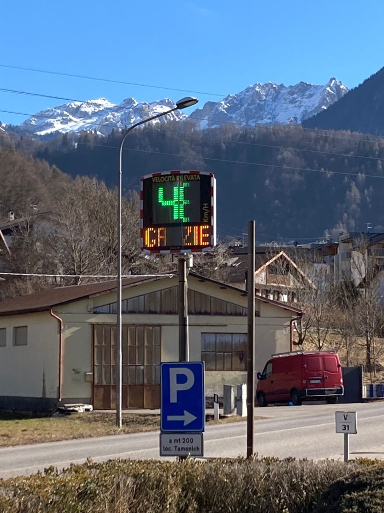 ac98f8f5-07b8-47c1-a831-d0a829f72fcb