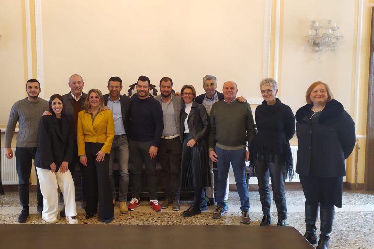 b3316c23-5543-43e2-81bb-56b8c3b258a6