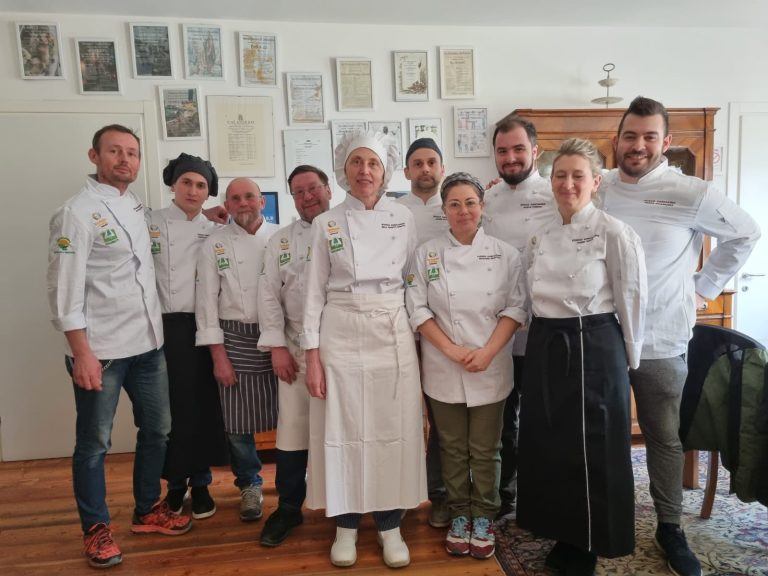 ba3c5fb9-d5fb-4872-b8c6-af521e653a2b