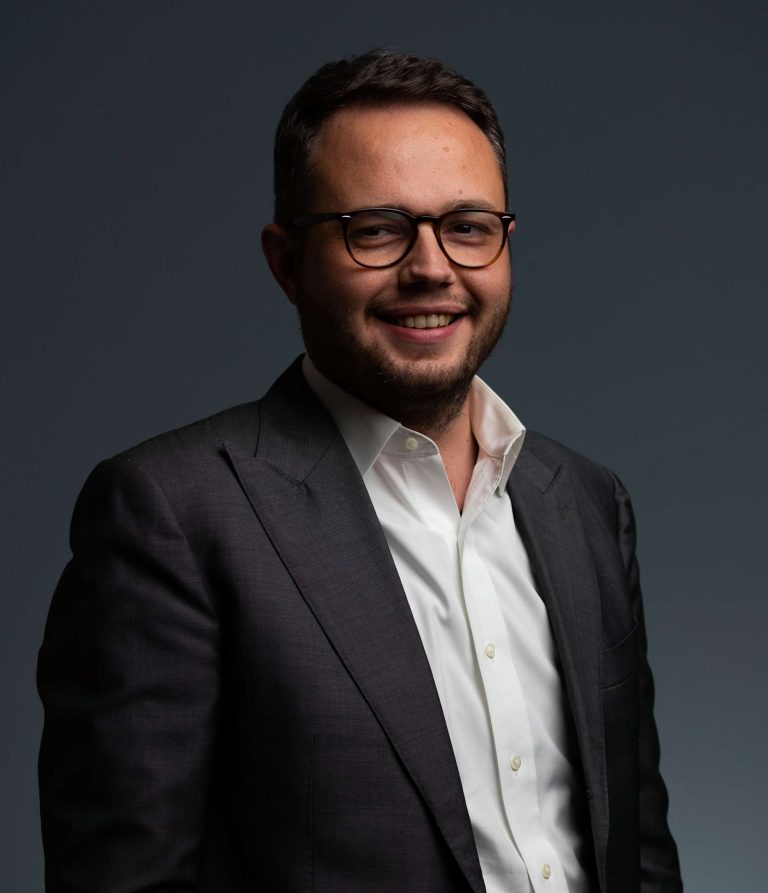 Andrea-De-Bortoli-AIS