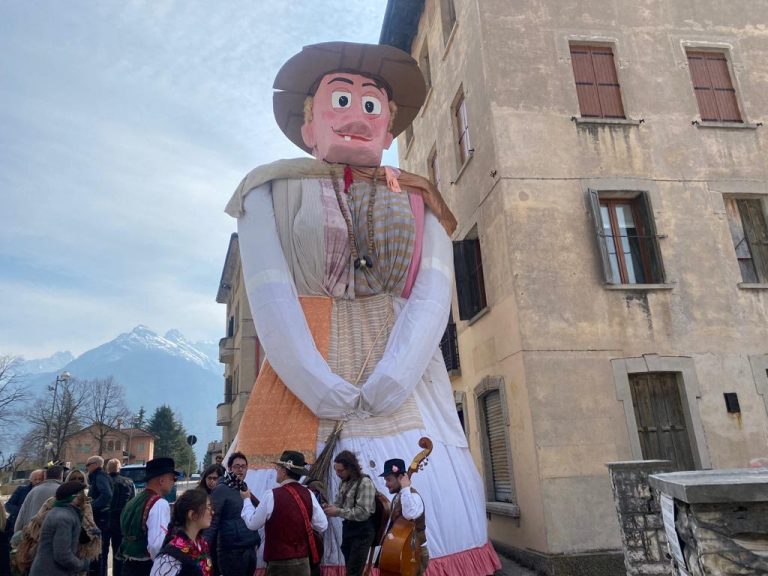 ccdc255e-10ac-4877-83b6-97ff7797996b