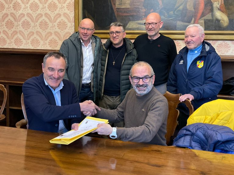 e09922b8-380e-43c2-a124-c323dd23eb45