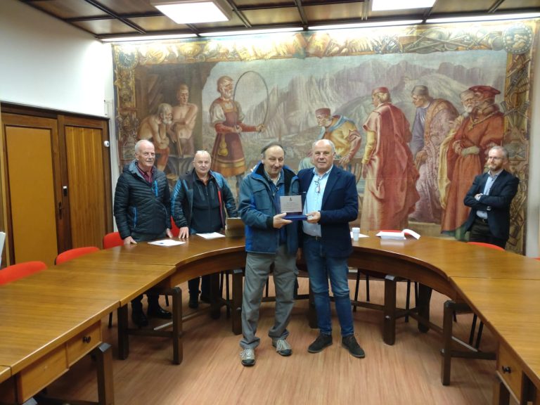 a3428bef-8a81-476e-b7fc-b7ce0af79ed7