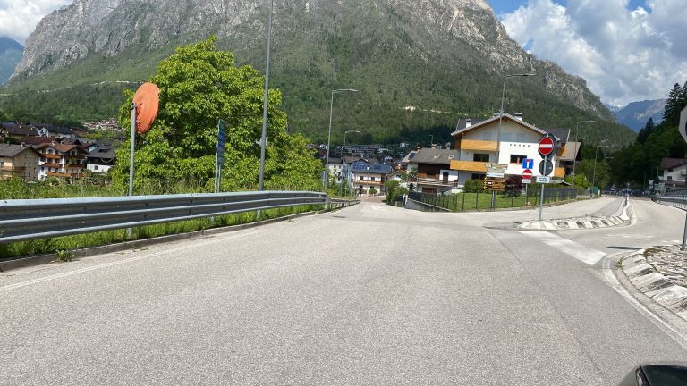 09db9405-115c-4833-af12-9a0fe0e4bf07