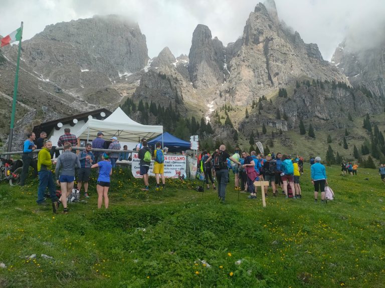 2d6f442d-4326-4258-af3f-8b2206c8995b