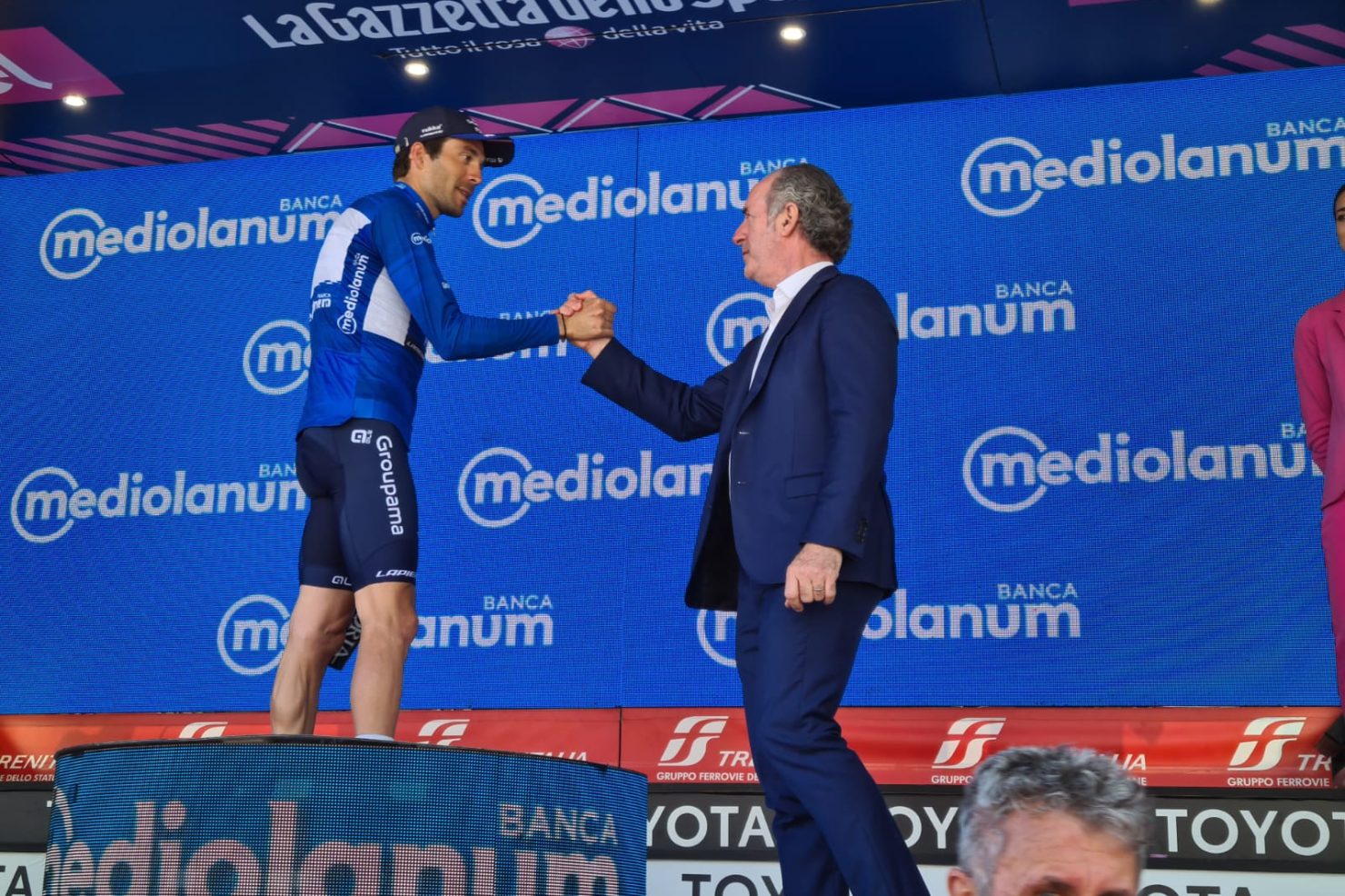 696d21ee-6077-437f-84ae-a0fb5a16971c