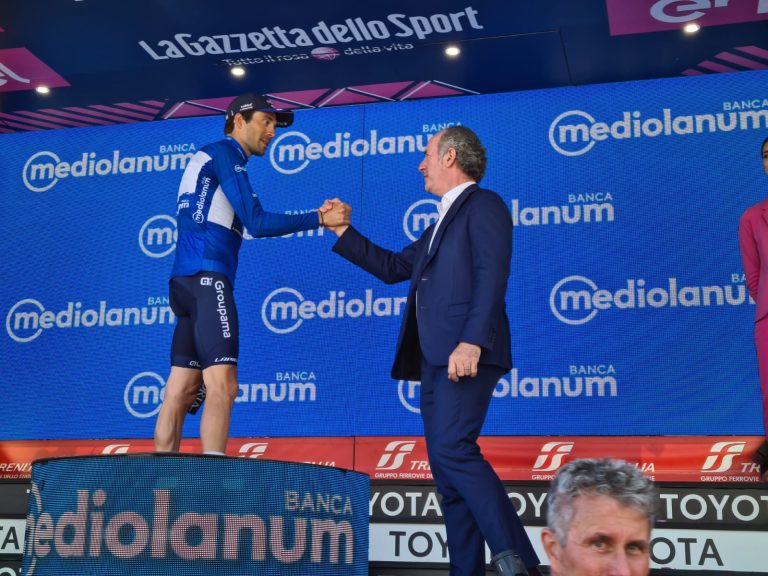 696d21ee-6077-437f-84ae-a0fb5a16971c