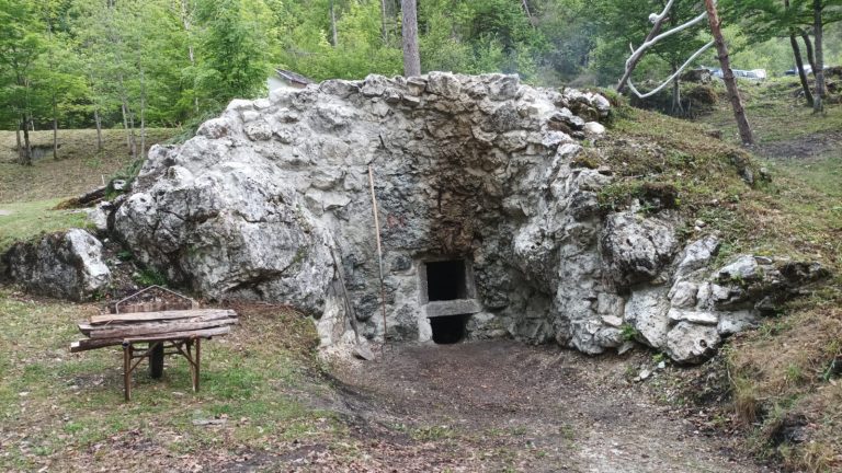 dbf92b62-9a13-4080-8295-4ee1da51a8ec