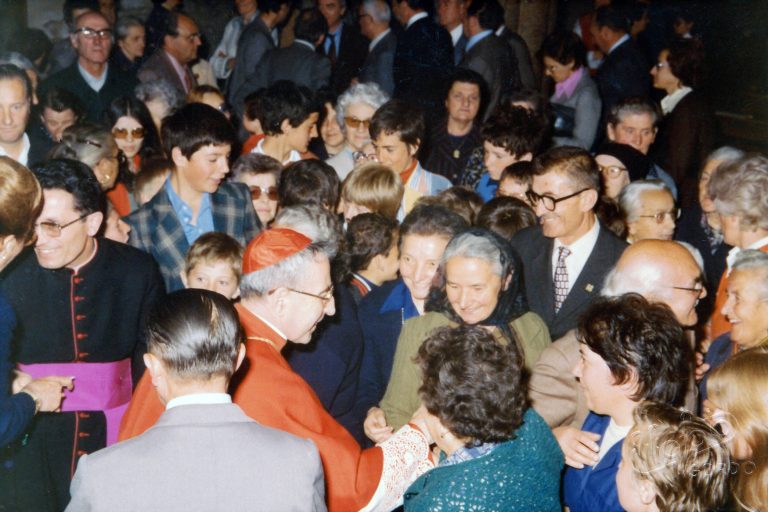 AGORDO – S.Pietro 29.6.1978. Il patriarca Albino Luciani tra i fedeli agordini