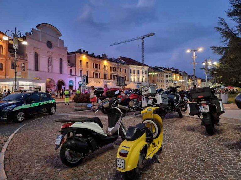 Belluno-di-sera-i-giovedi