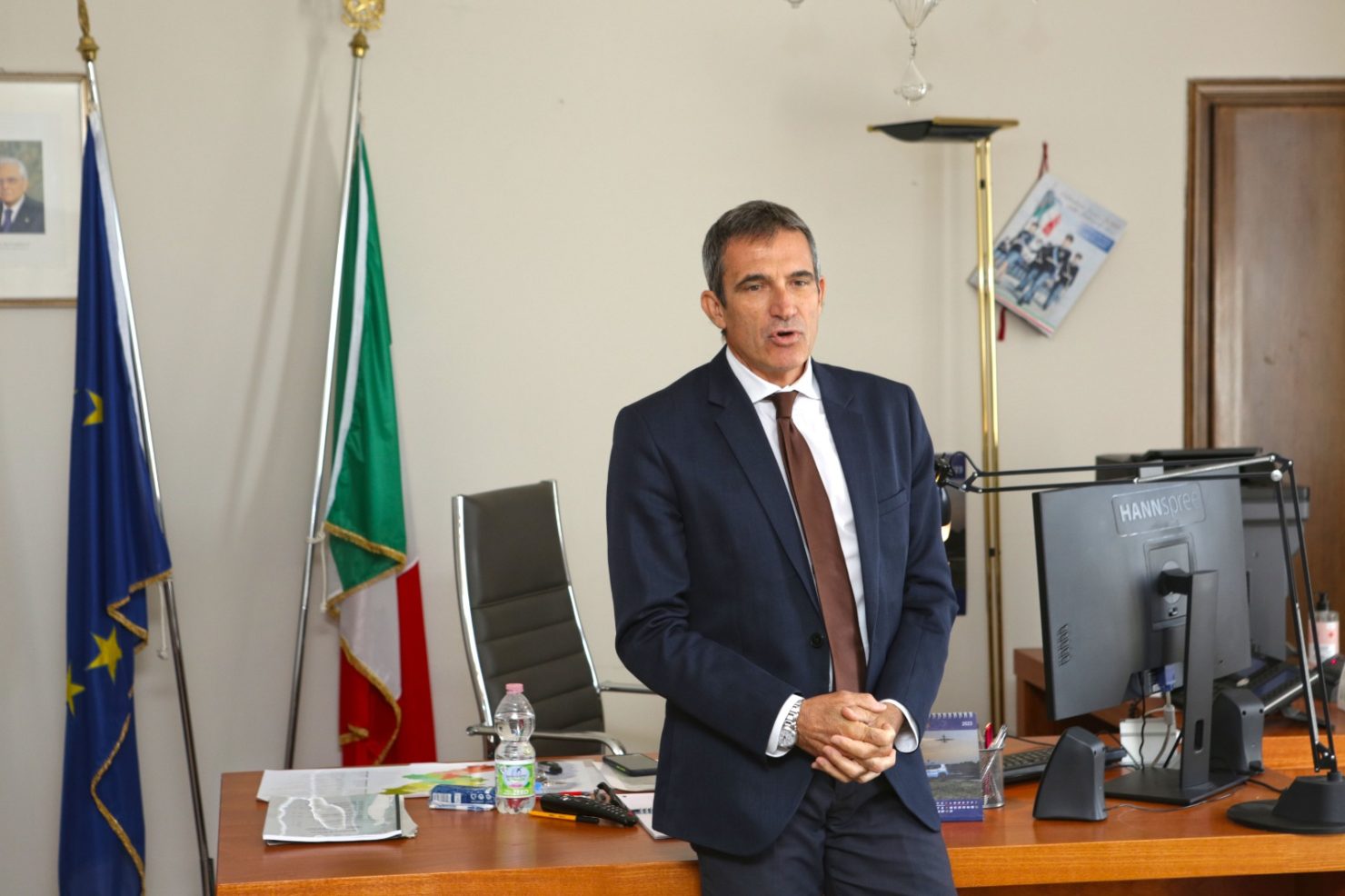 2d23fa85-4b65-4e87-baf2-4c2d52fed692