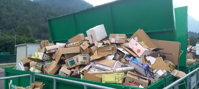 3a900f74-dea2-4ded-b6e7-b37b1de1d330