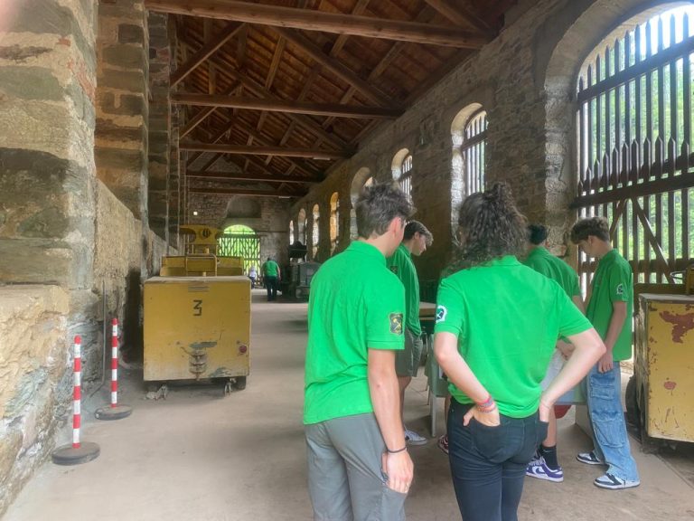 b28c1b69-0deb-40e2-8c17-0214ab0a1baf