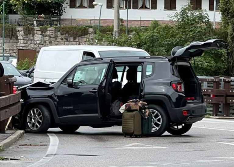 854d8ddc-c020-4bc2-a818-5829b6074652