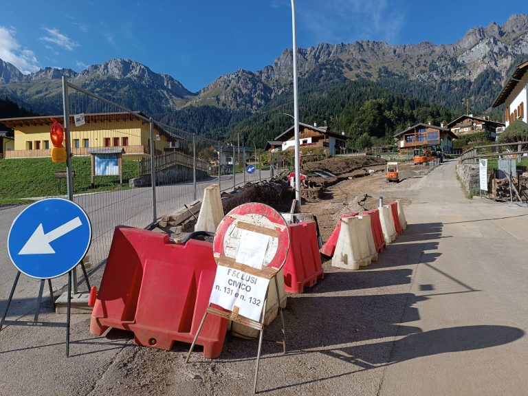 5d37bda3-6d23-4e72-839d-114301a8dfec