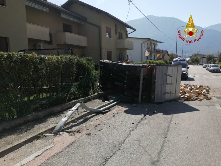 5f58ed80-59b0-4b82-b49b-ab7d29c6e3ad