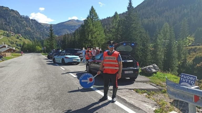 82554029-eafc-45ad-808e-7e5fed421e3c