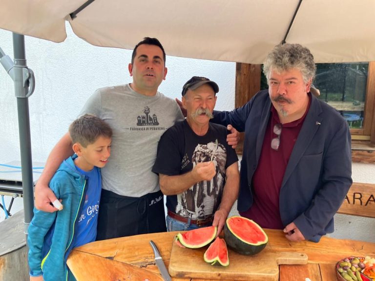 923fbbe4-4ae5-464a-9ec5-d6727825c79d