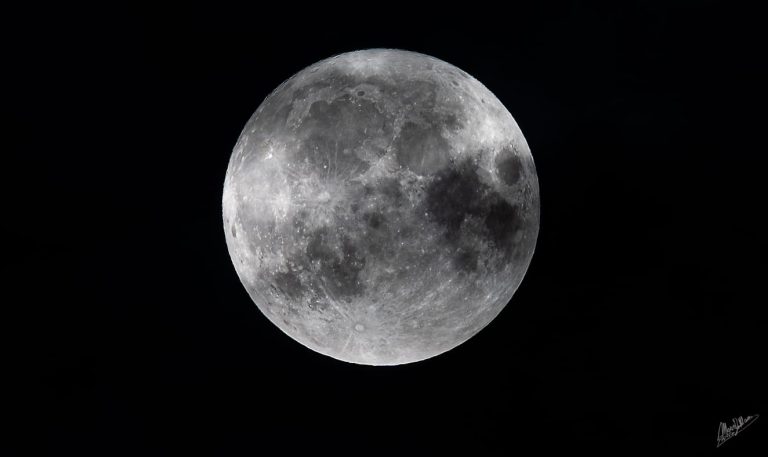 e2f5a126-24f9-41e2-807b-5eaa9c5083b8