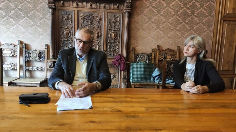 0b584307-6496-42c0-b0c4-cd3d0295928a