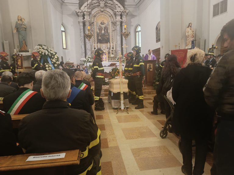 b34f01ae-4c81-4037-8173-d96471f0f6a0