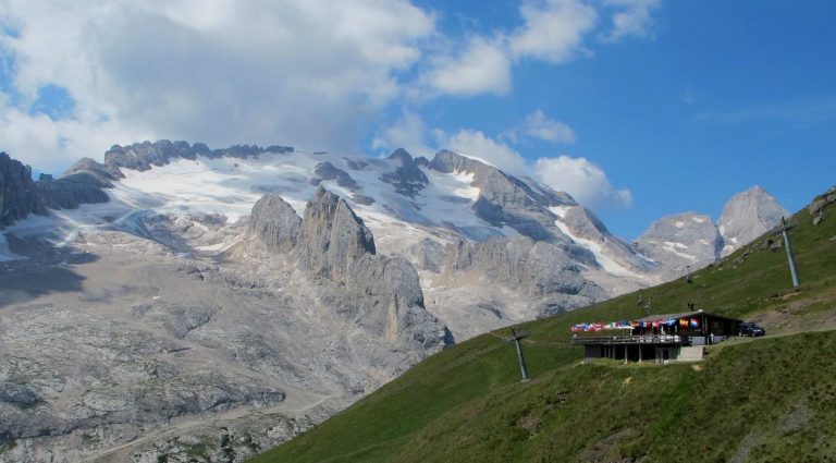 1-Rif. Padon verso Marmolada