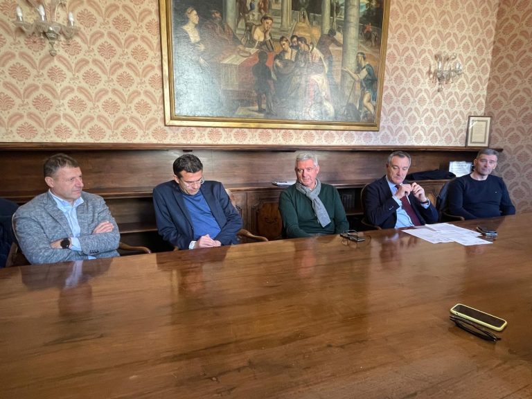 6c37cb28-e6db-416a-828c-344a91272b93