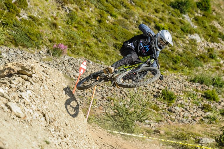 93ca3f4d-ffb4-481d-a5a4-3b2ff200def3