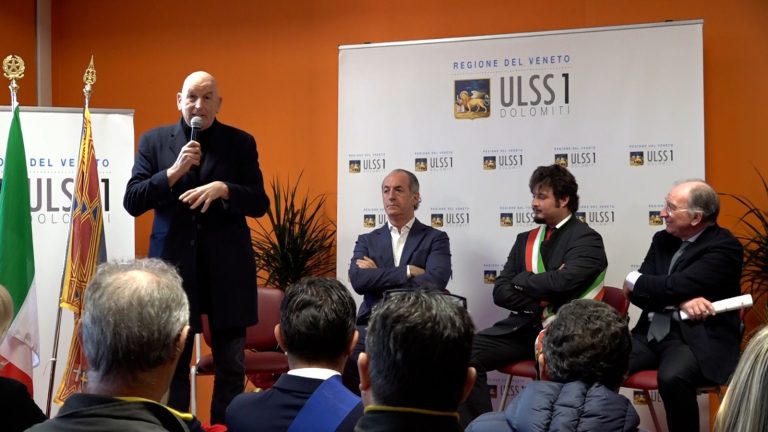 9ae1355c-e466-4d02-b84e-683dc4049978