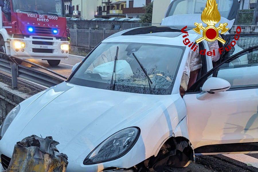 0dfc98ae-6cfe-44ac-ab8d-ebc87714574a