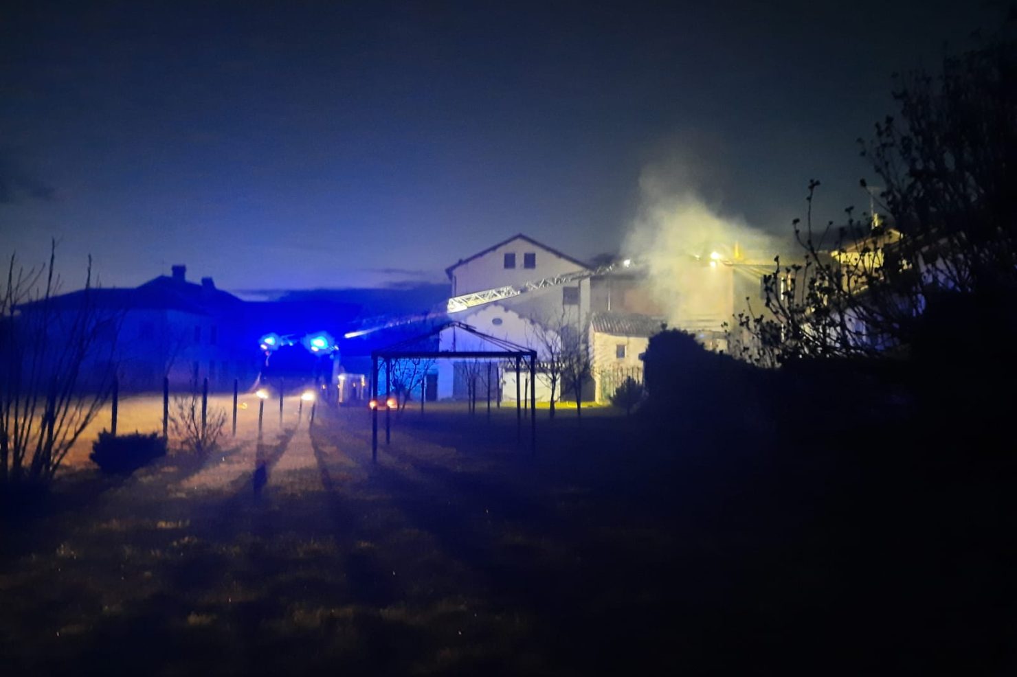 237dbb4e-a43c-44e9-9f9a-c8443462aa90