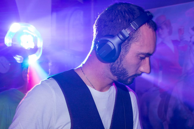 DJ JACK