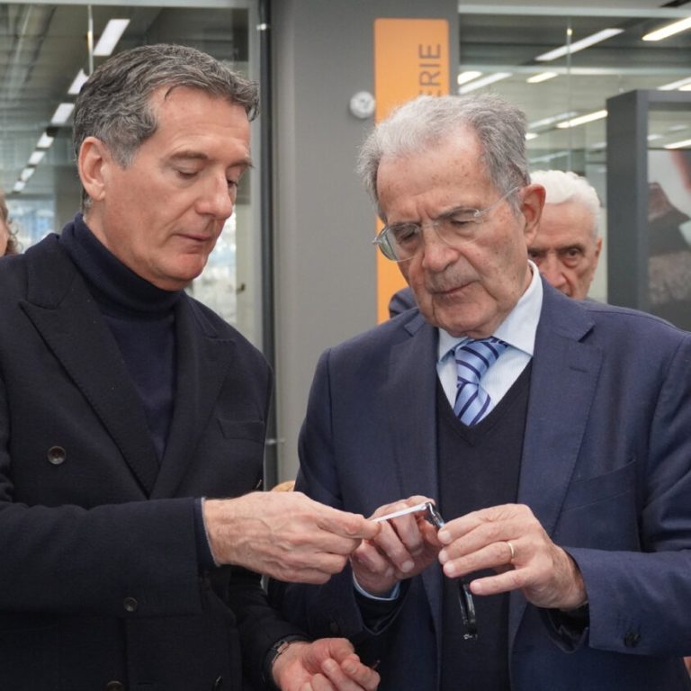 e3a08a6a-d9e4-46c2-88b4-078eacaf01c7