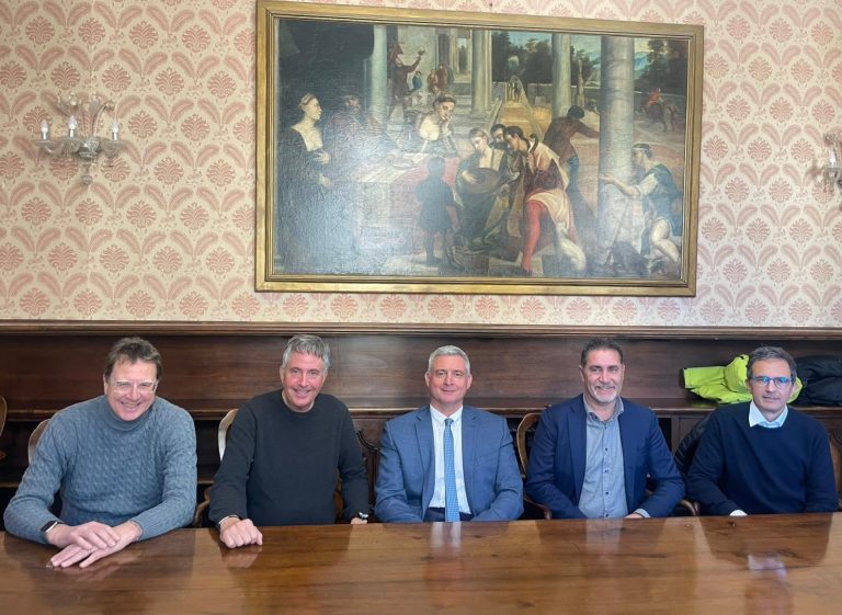 44a287f1-9309-43d3-b93f-9f9cd7870c94