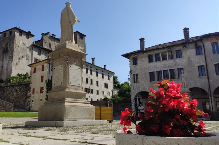 Feltre-Piazza-Maggiore