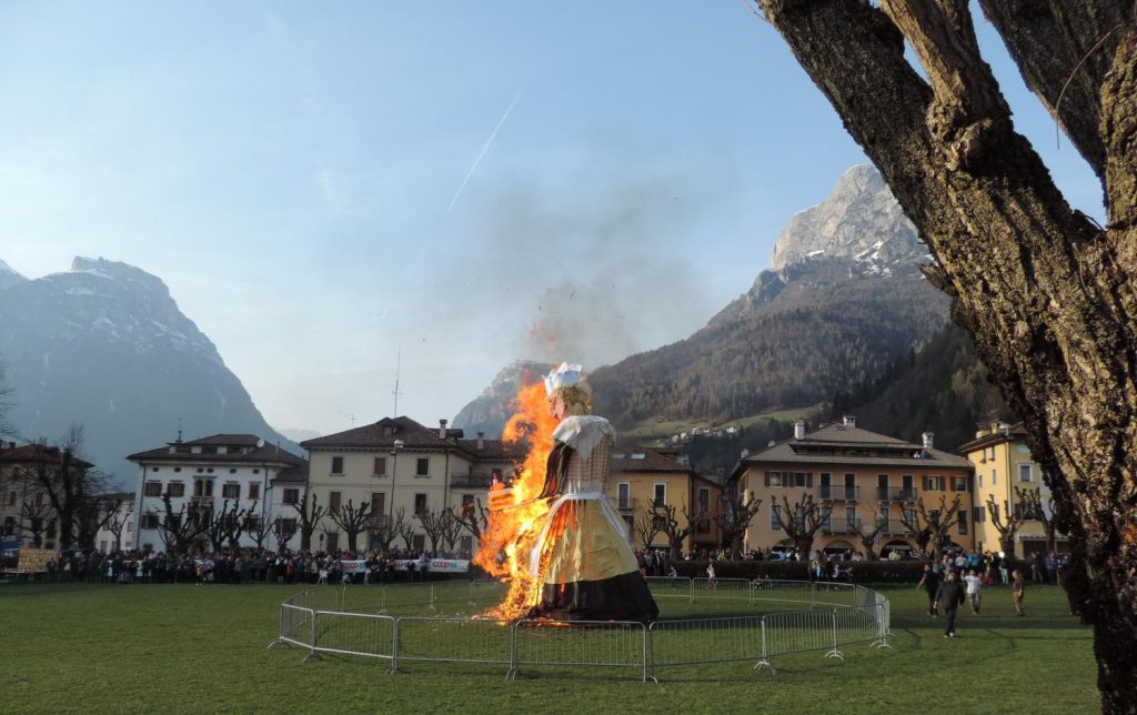 RIMANDATA AL 22 MARZO LA VECIA POPA 2026 SUL BROI DI AGORDO