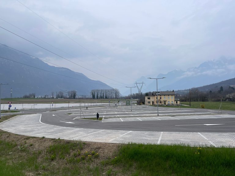 98efab4b-9e62-445e-947b-90085ed62e36