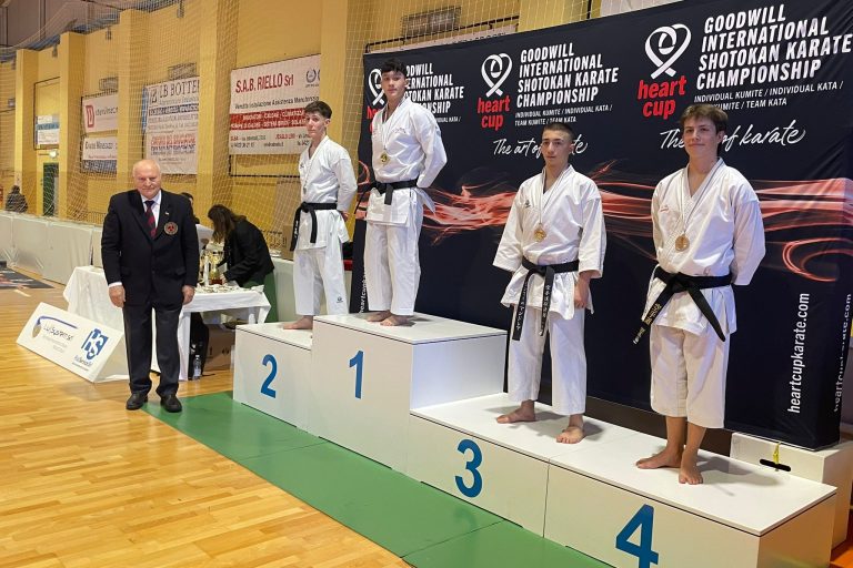 Podio Gabriele Lam