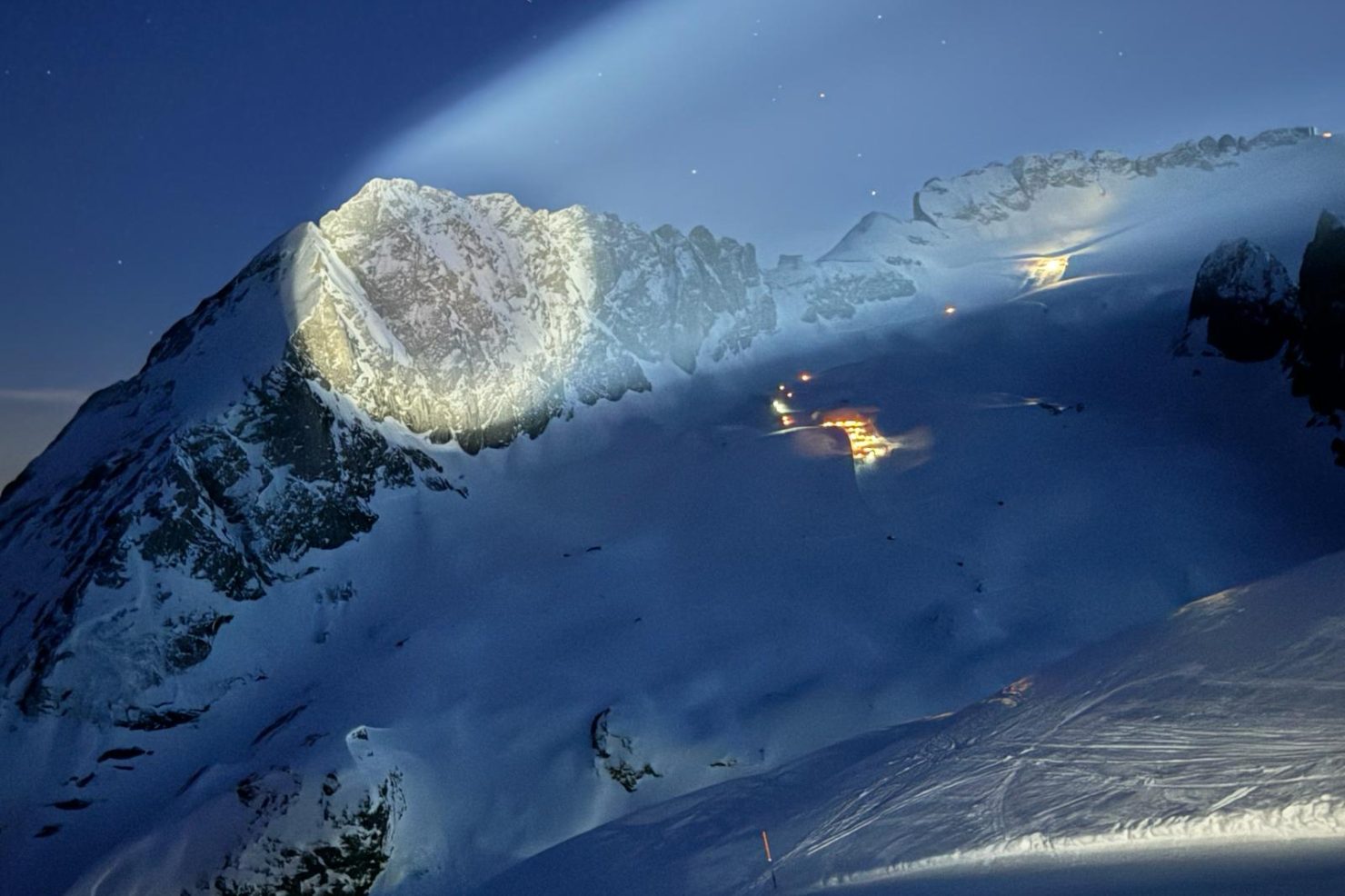 33d8969c-c0a8-40bf-806b-53e9fc743ece