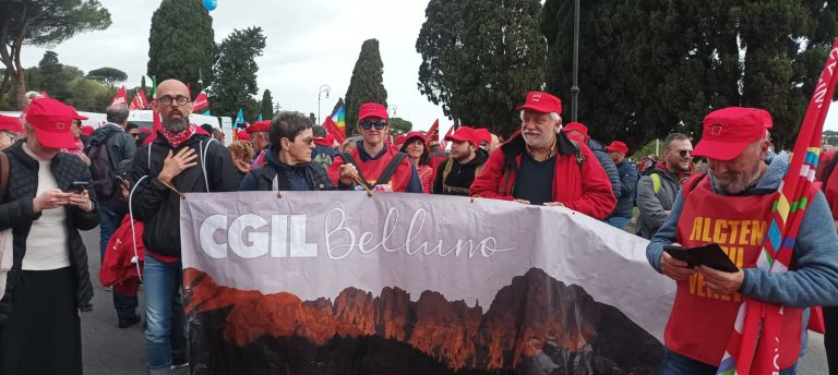 49f61998-6b34-4b5c-8763-6f9389d8eadd