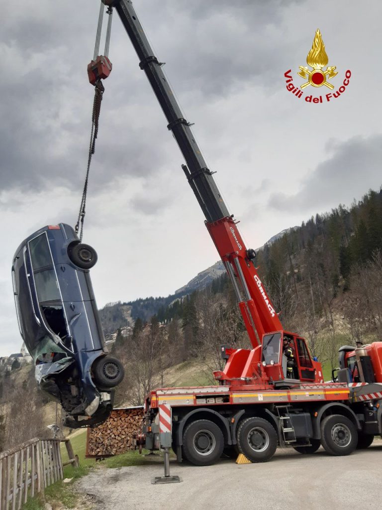 db8a7c2a-b810-4a94-99de-24956375b84e