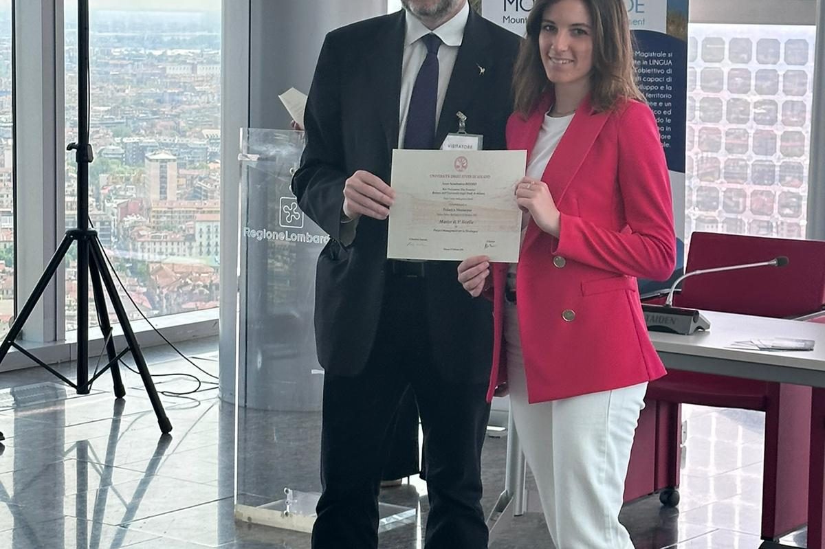 f8cd03e3-e36b-443a-8f21-dfd97e62048c