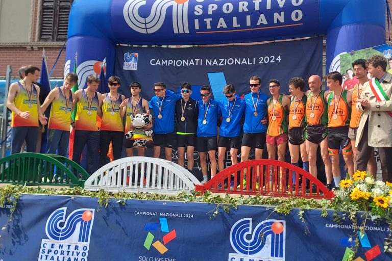 staffetta maschile assoluta 1. belluno podio