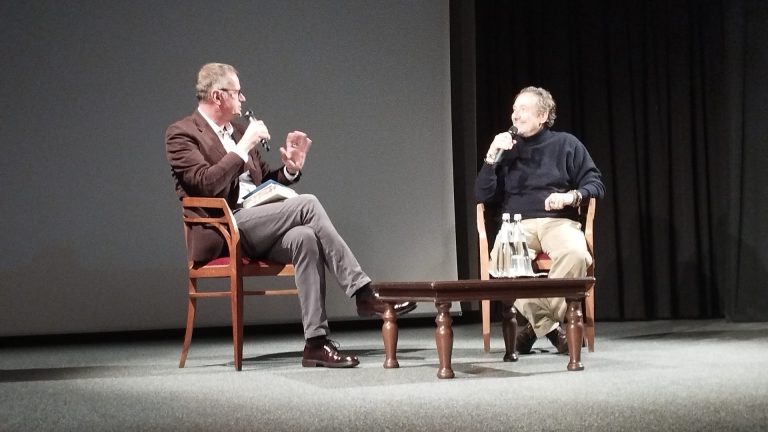 8228a644-0826-44ca-8a7d-da33300b8b32