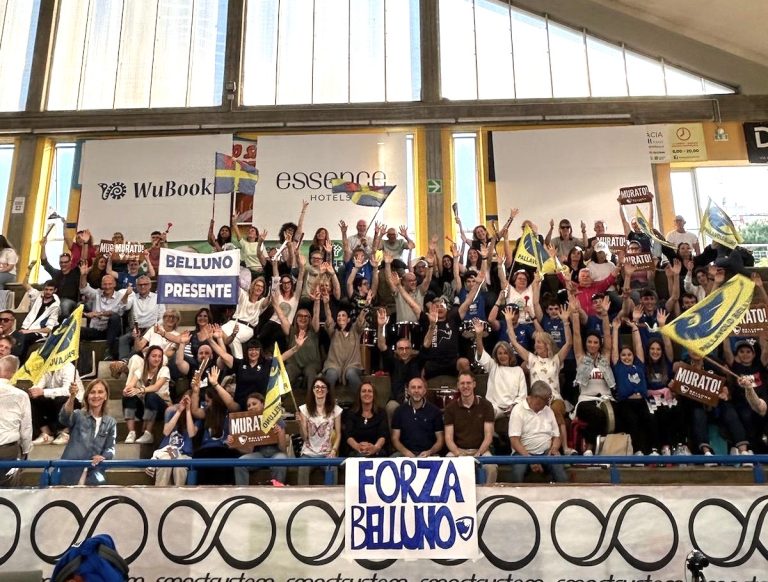 Il_centinaio_di_tifosi_bellunesi