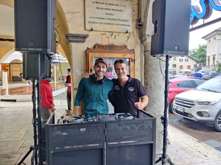 12a59c08-a1c6-4437-b3c4-ad06501c11e0