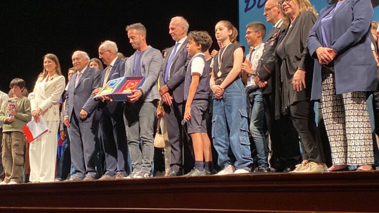 e37fb2c0-29ad-4d96-ab46-0b80d9c0d277