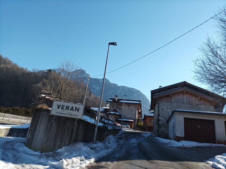 e5db6b06-811d-4f54-8bd9-e94a2c78f7b9