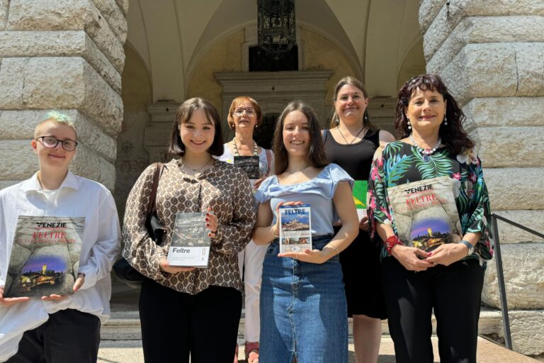 Il gruppo Giovani Gemellaggi e l’Assessore Flavia Colle 1
