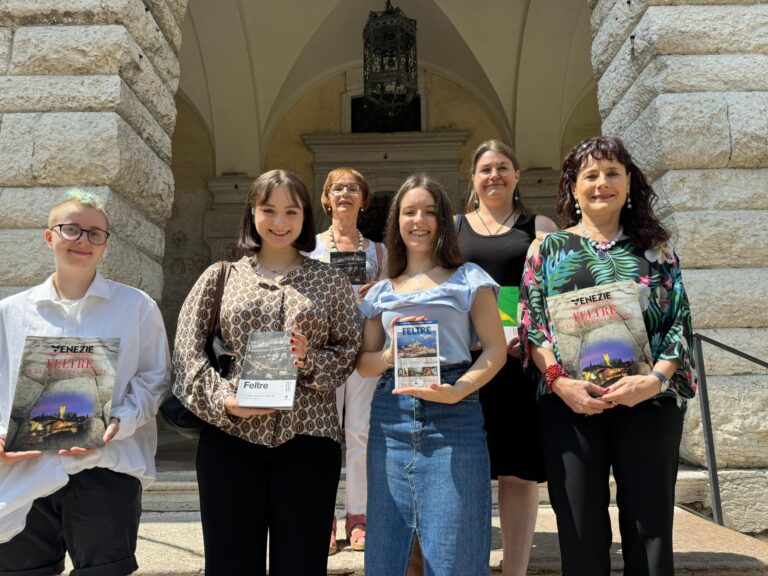 Il gruppo Giovani Gemellaggi e l’Assessore Flavia Colle 1